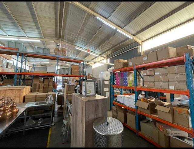 INDUSTRIAL PROPERTY TO RENT IN HENNOPSPARK